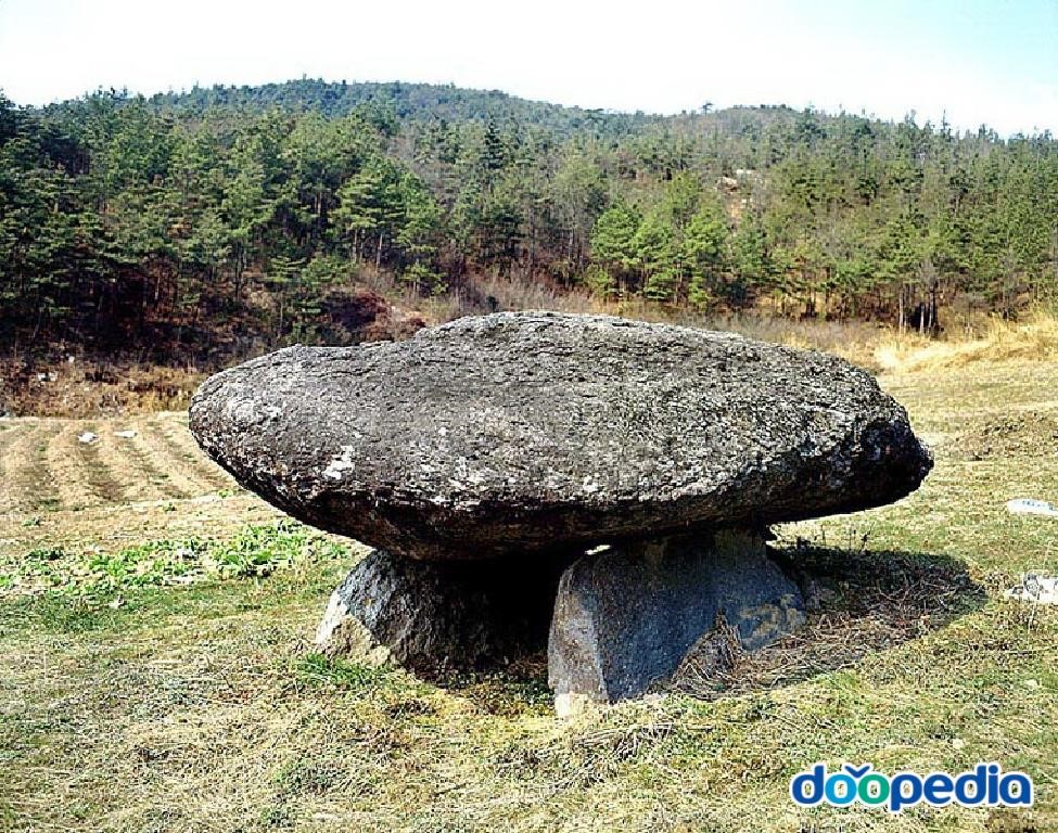 선사시대의 분묘 - 산풍리 고인돌