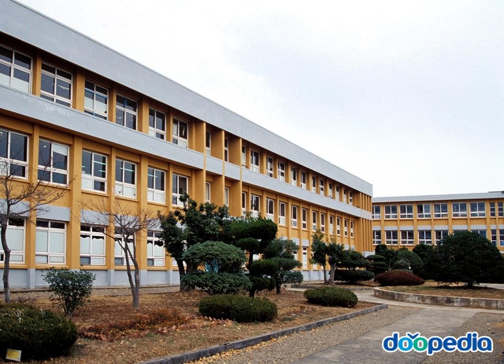 고성읍 - 철성고등학교