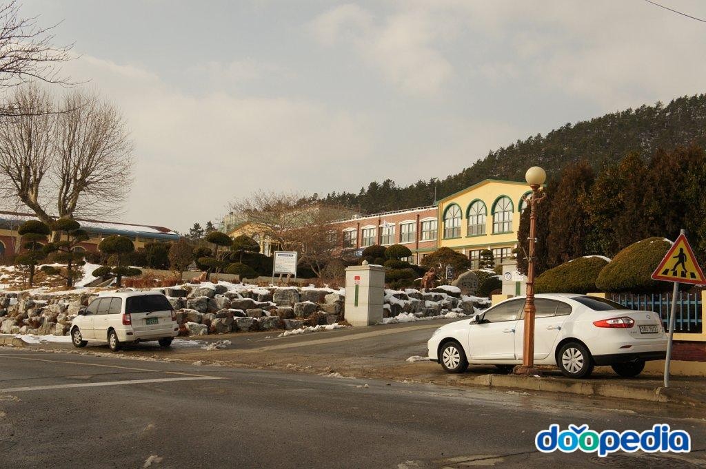 증동리 - 증동리 증도초등학교