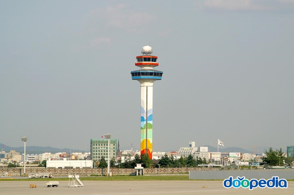 관제탑 - 김포공항 관제탑