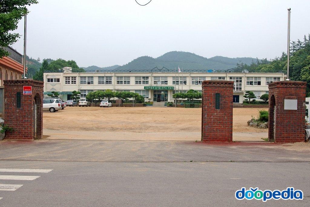 이양초등학교 - 이양초등학교 정문