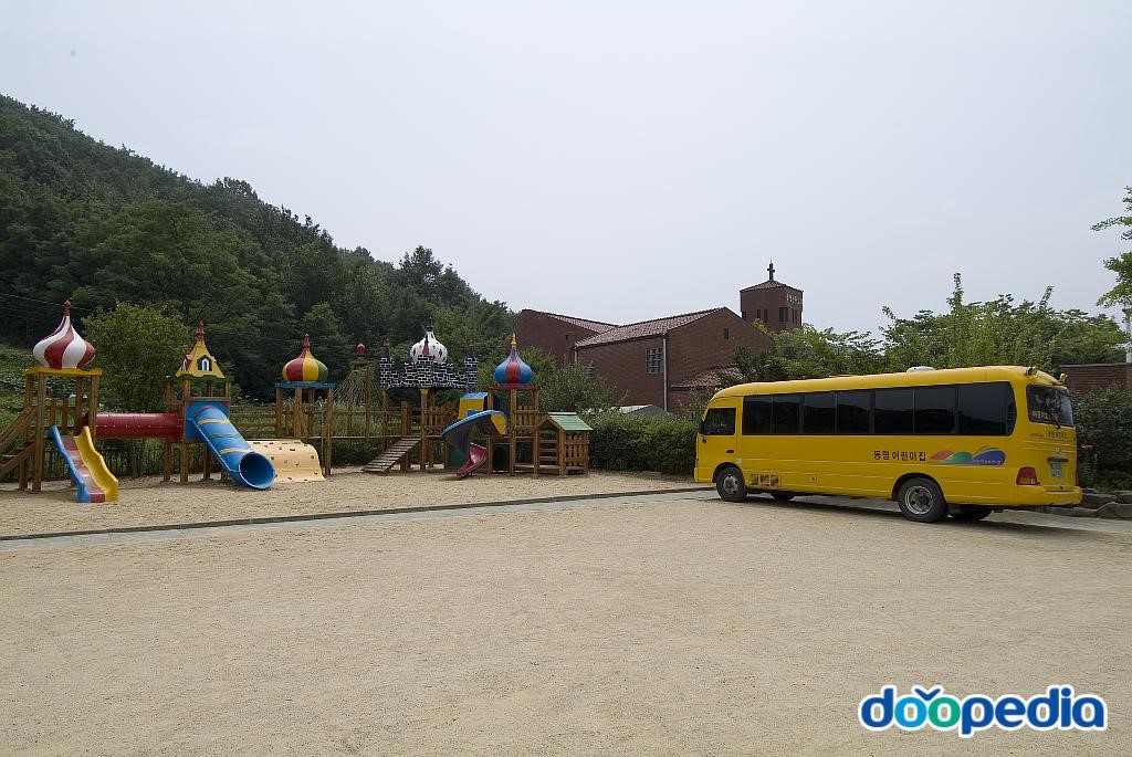 동명성당 - 동명성당 어린이집 놀이터