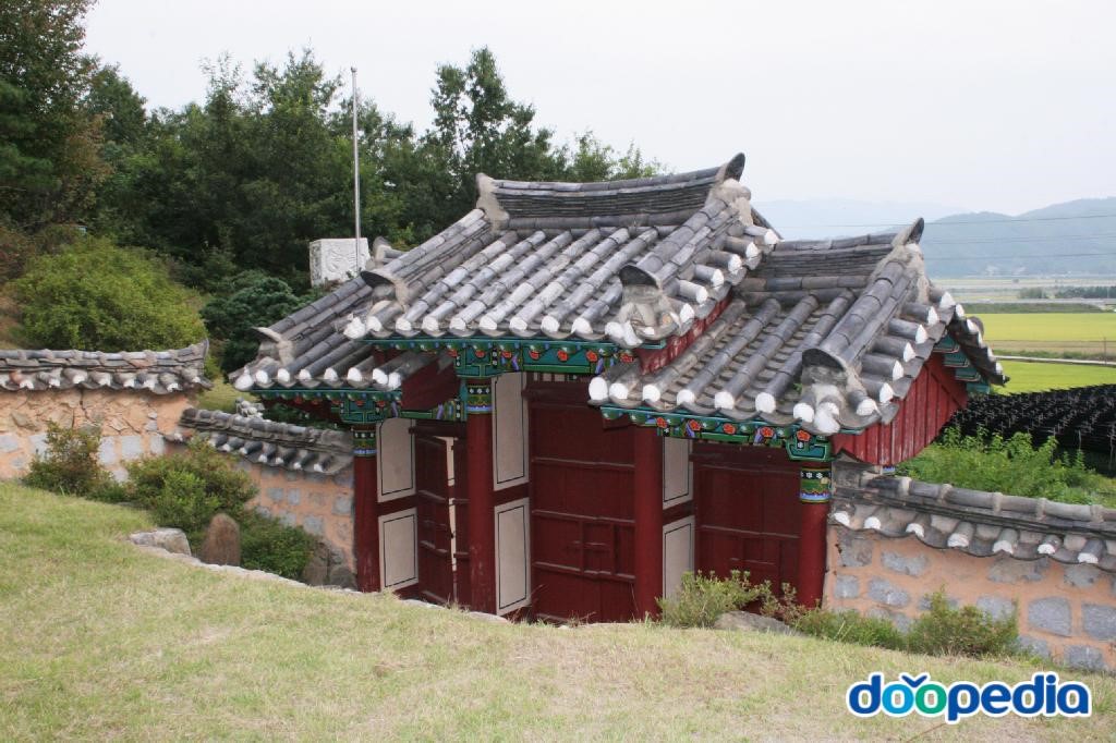 황무진 충효사 - 효자 황무진의 충효사