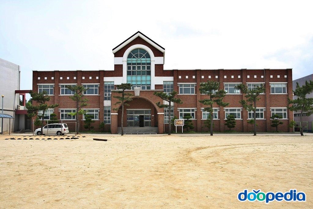 강릉정보공업고등학교