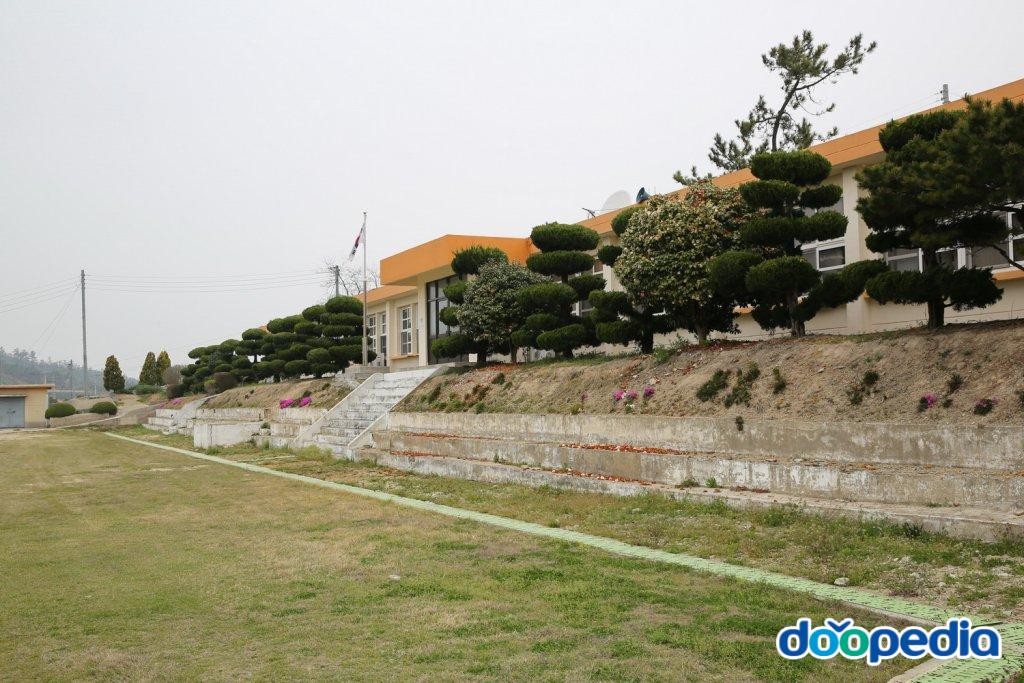 증도초등학교 - 증도초등학교 병풍분교장