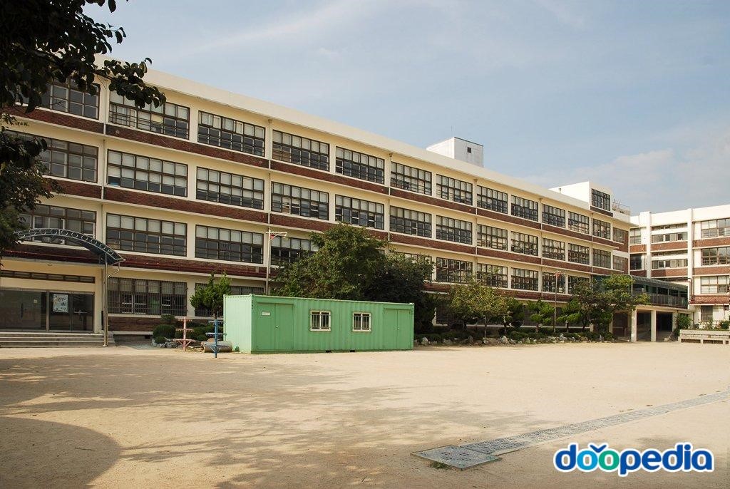 서울신월초등학교