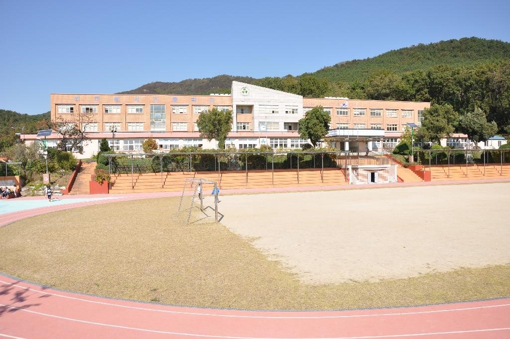 인천운서초등학교 - 인천운서초등학교 전경