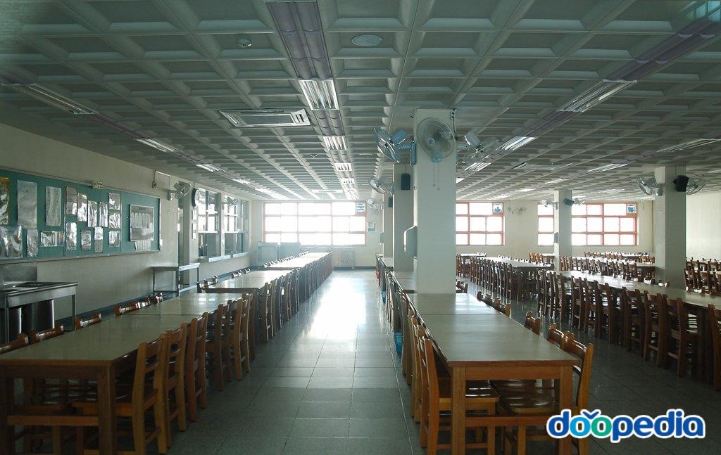 무룡초등학교 - 무룡초등학교 급식소