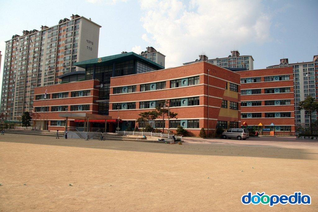 금화초등학교