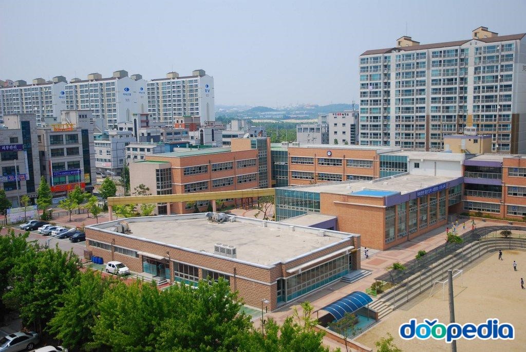 천안신대초등학교