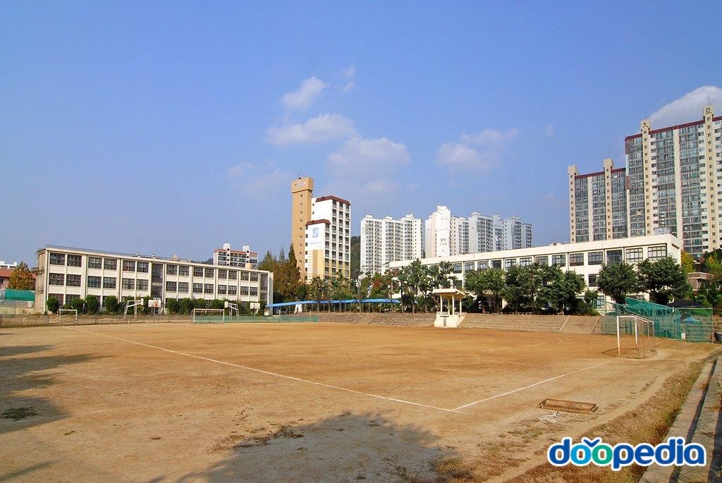 무등중학교