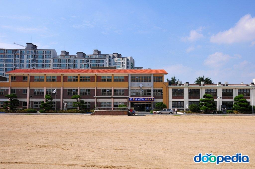 전주우전초등학교 - 전주우전초등학교 전경