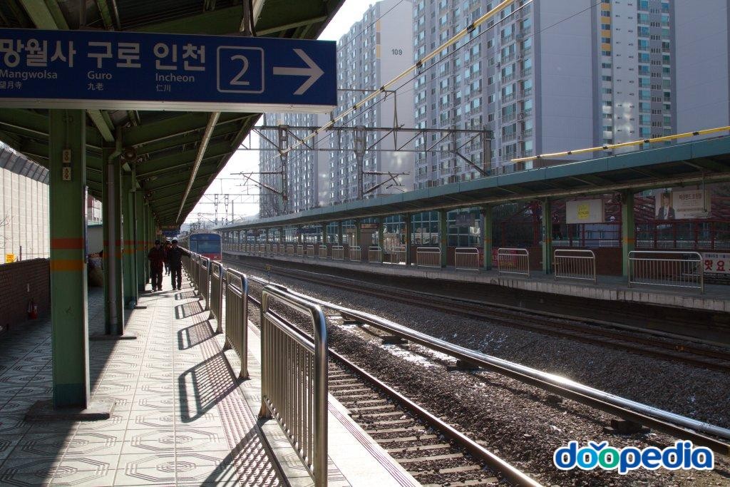 회룡역
