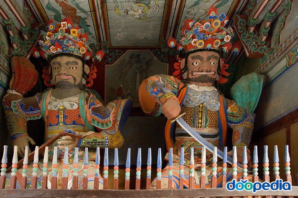 직지사 사천왕상
