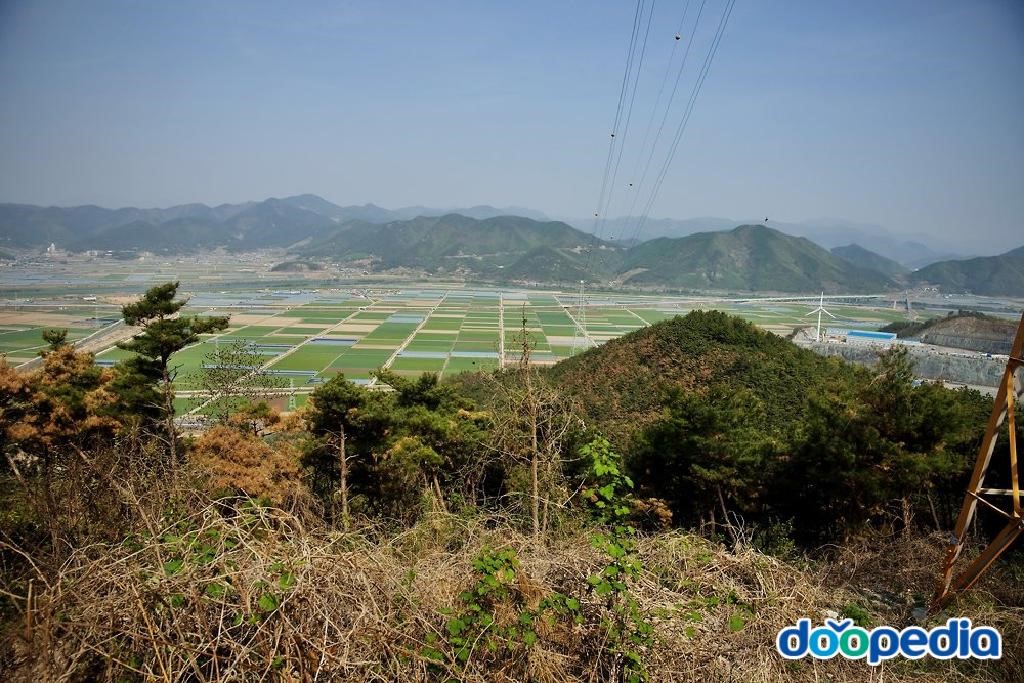 팔봉산