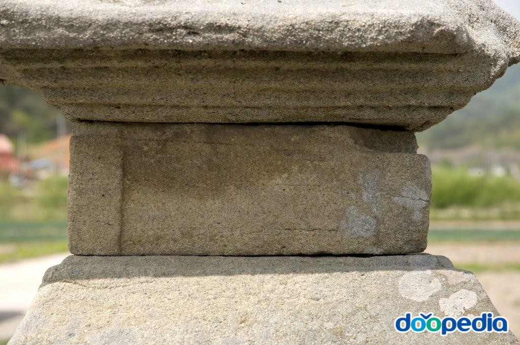 안사동 삼층석탑