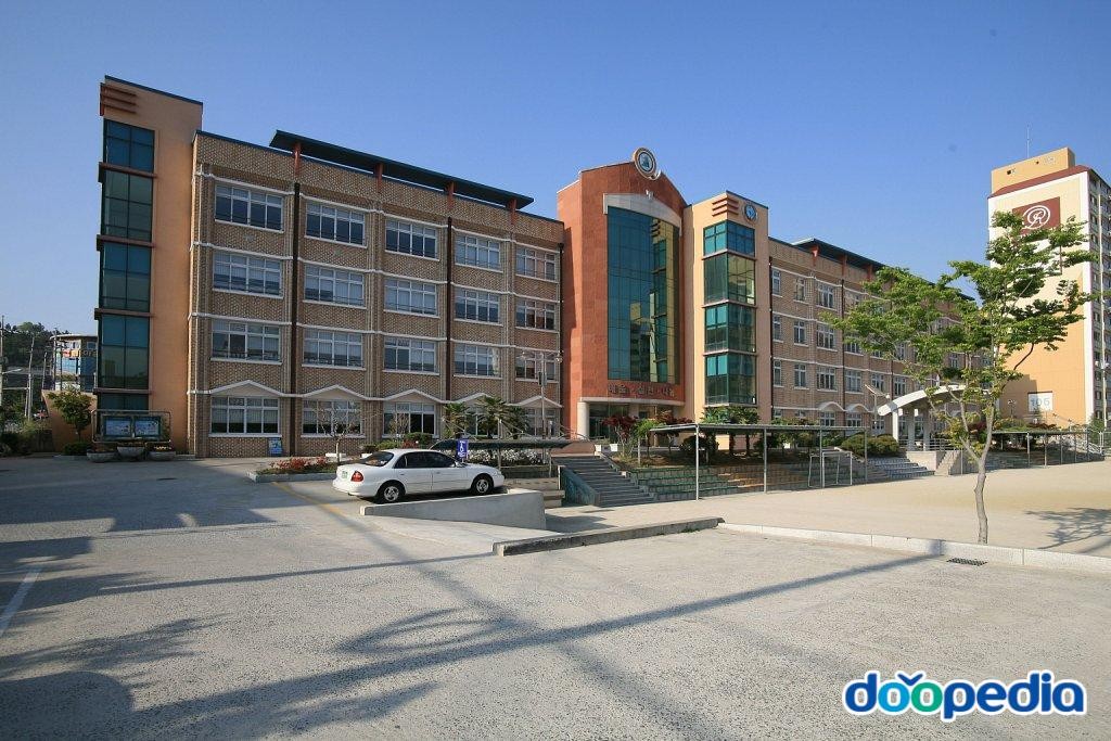 광양백운초등학교