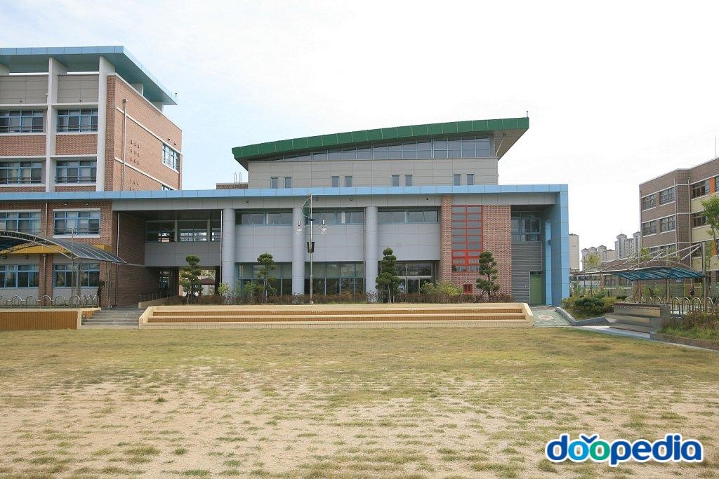 목포옥암초등학교 - 목포옥암초등학교 다목적강당
