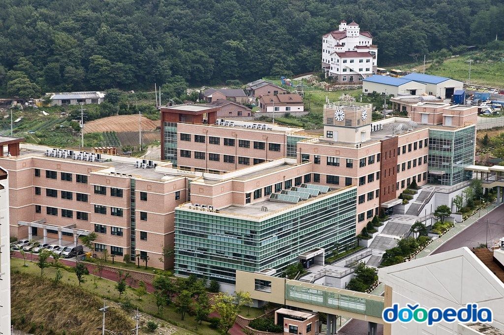 김해외국어고등학교