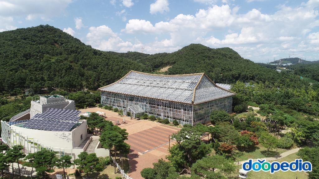 화성시 우리꽃식물원