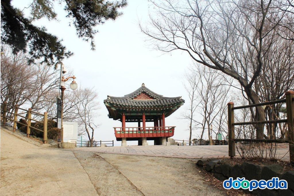 궁산 - 소악루