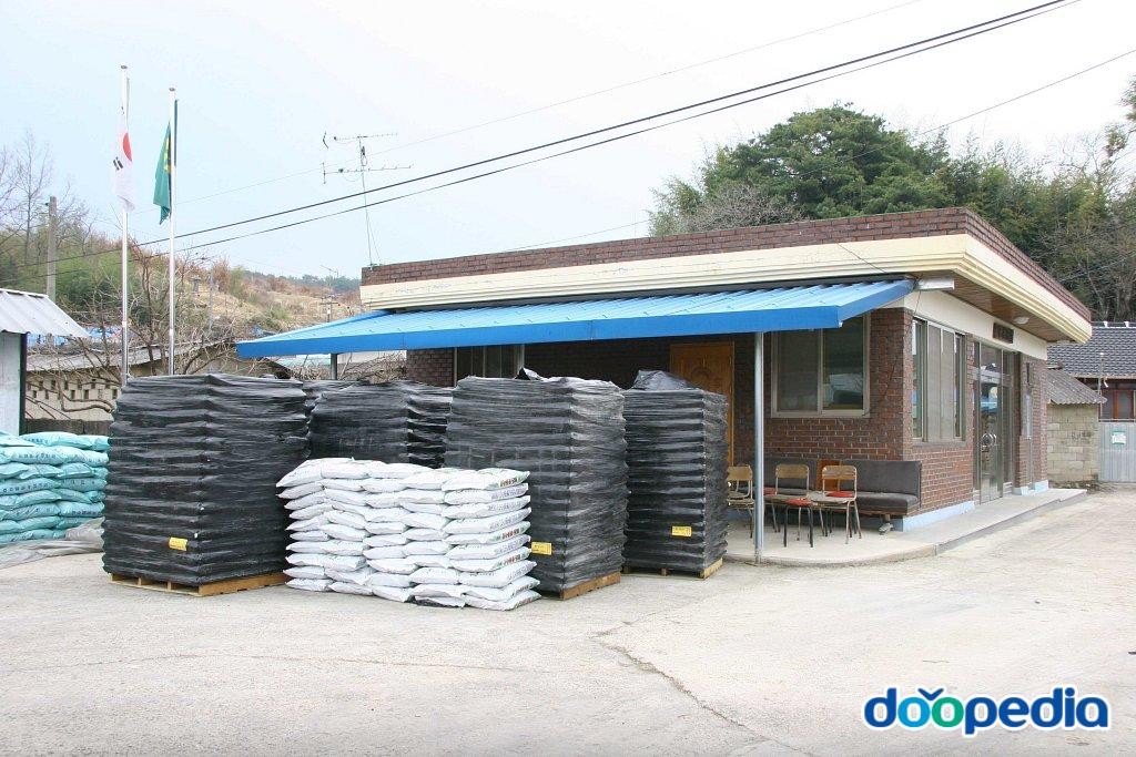 영천리 - 영천리 마을창고