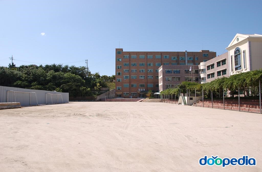 명덕여자중학교 - 명덕여자중학교 운동장