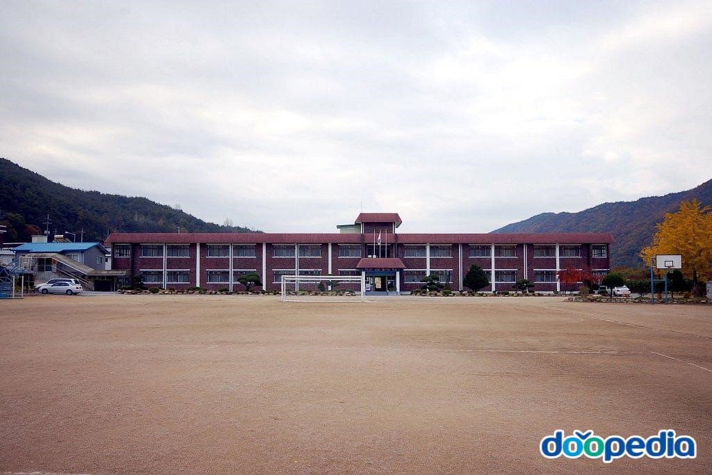 가곡중학교