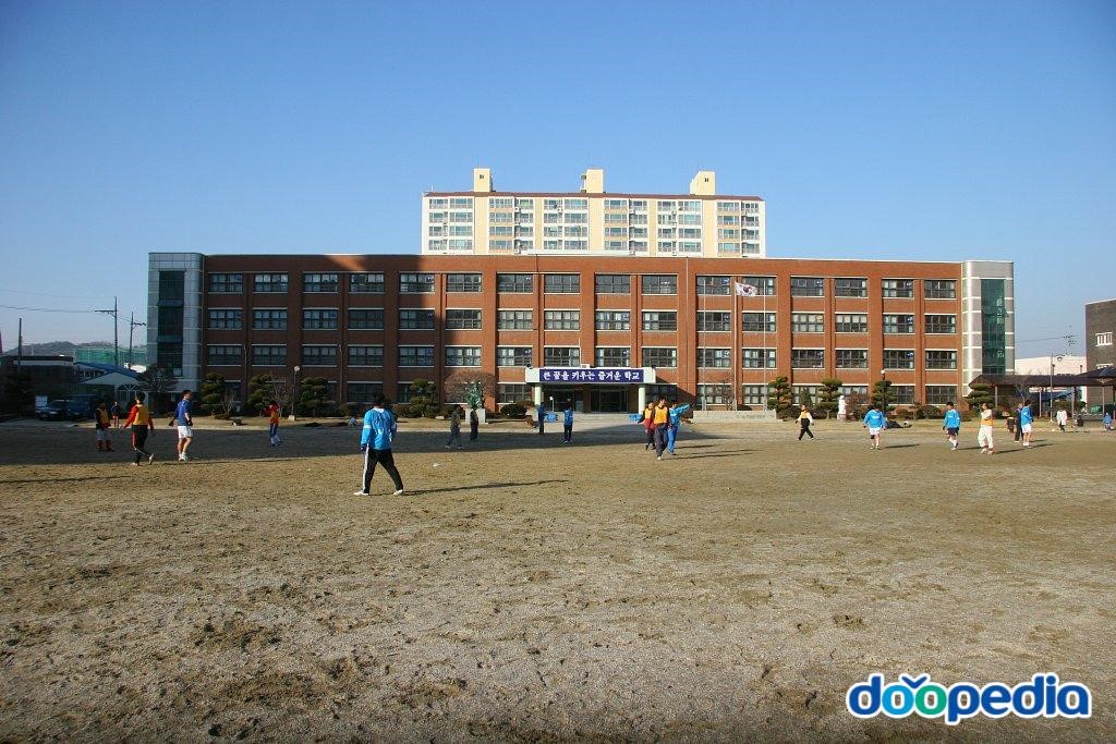 군산흥남초등학교