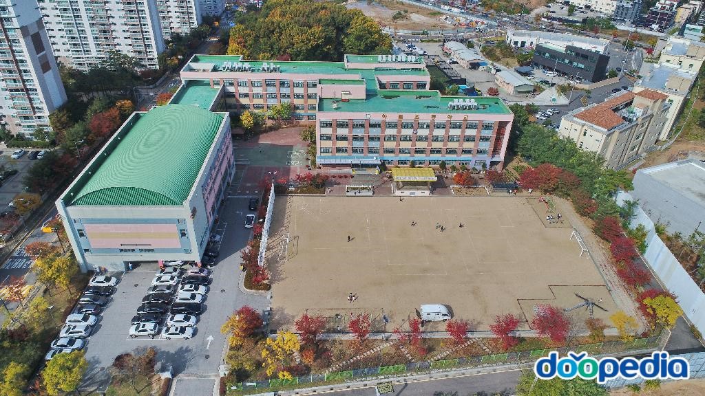 하늘초등학교