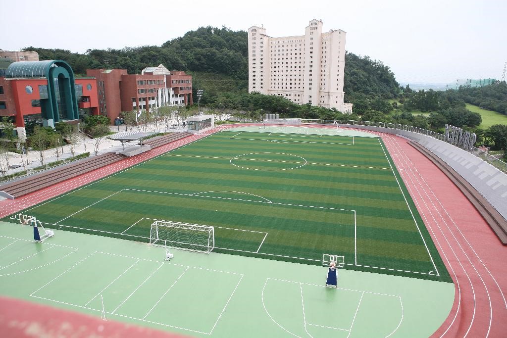 수원과학대학교 - 수원과학대학교, 운동장