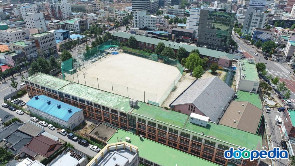 중앙동 - 광주수창초등학교