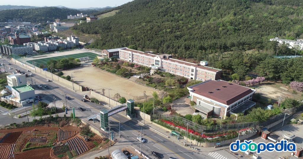 대산읍 - 대산중학교