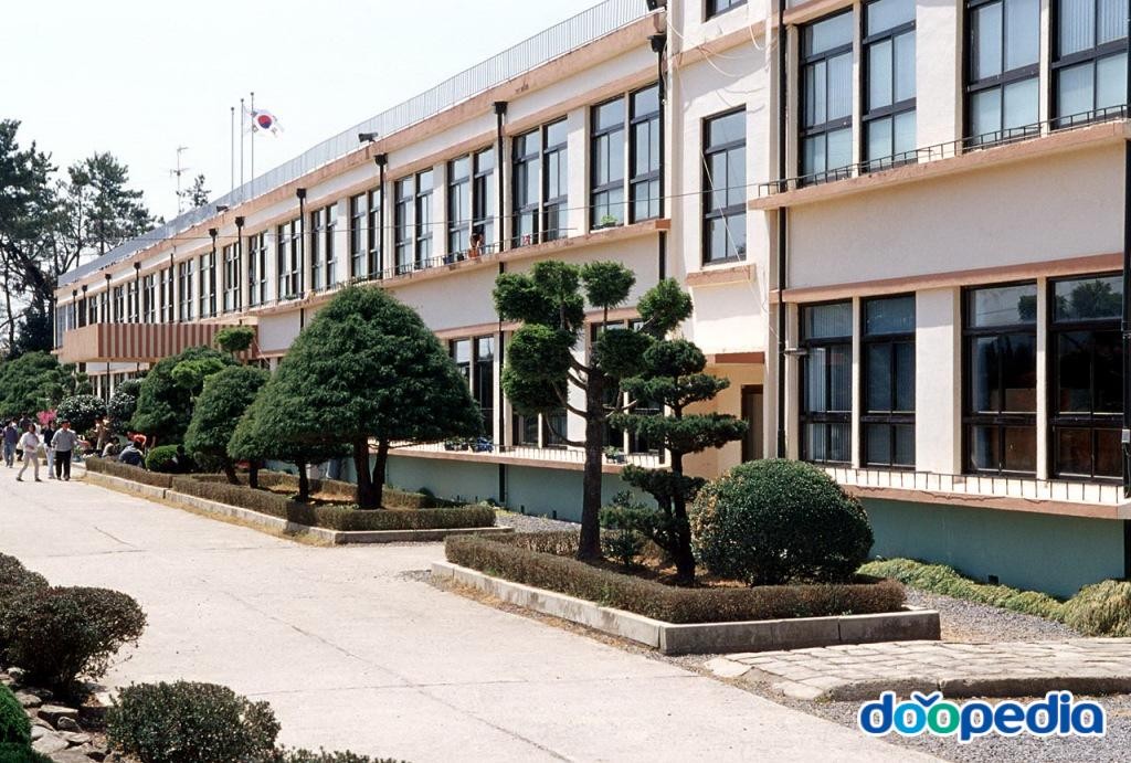 봉황면 - 봉황중학교