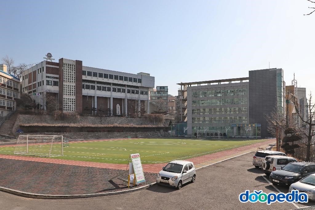 용문고등학교