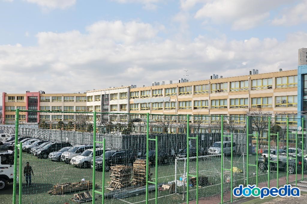 동명초등학교