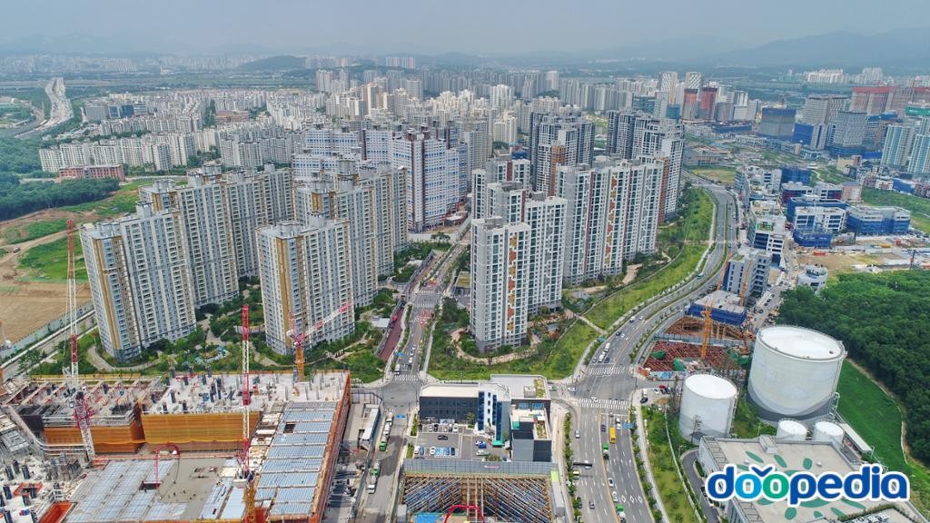 망월동