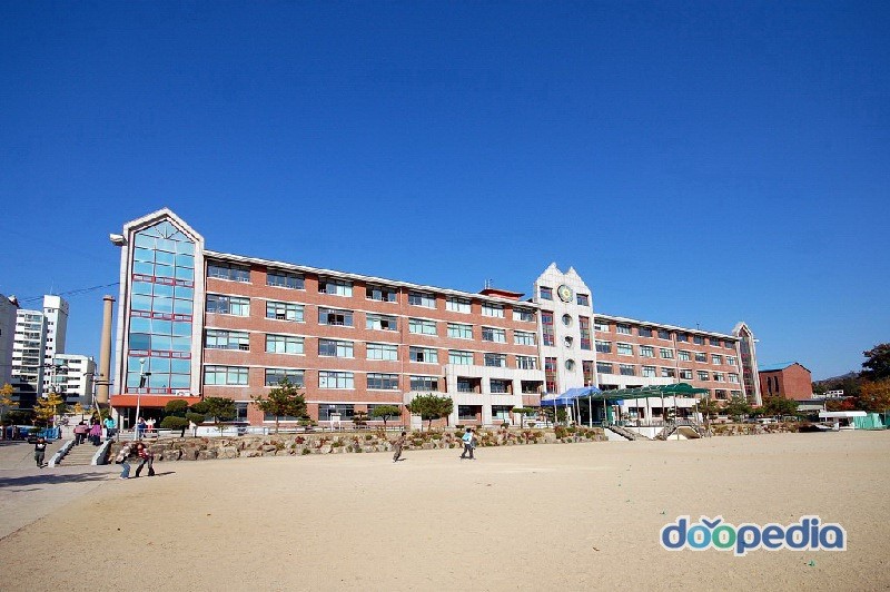 신백초등학교