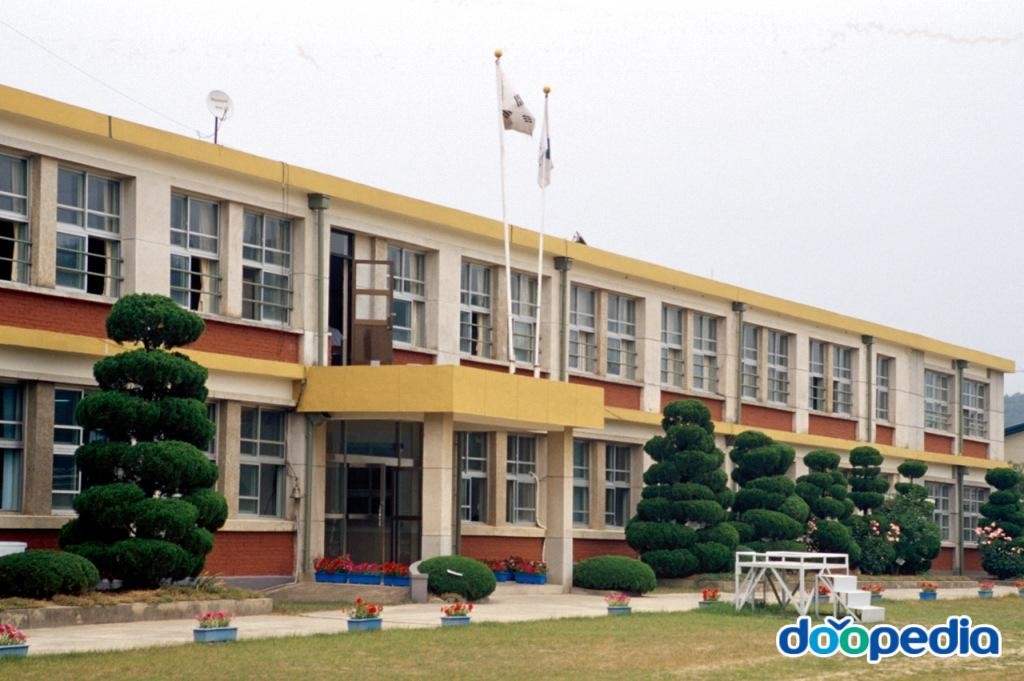 성수면 - 성수중학교