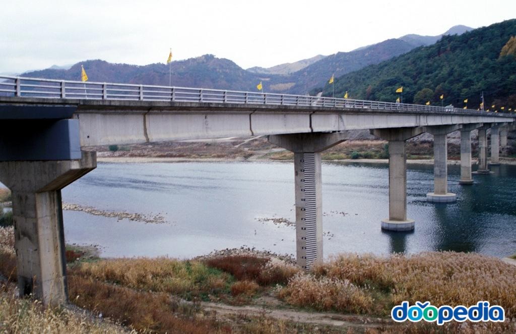 영춘면 - 영춘교