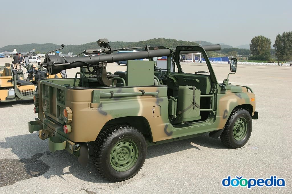 무반동총 - KM424 신형 106밀리 포차