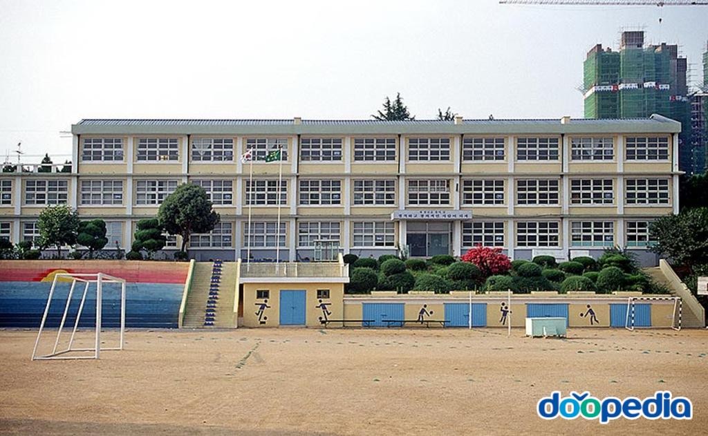 진량읍 - 진량초등학교