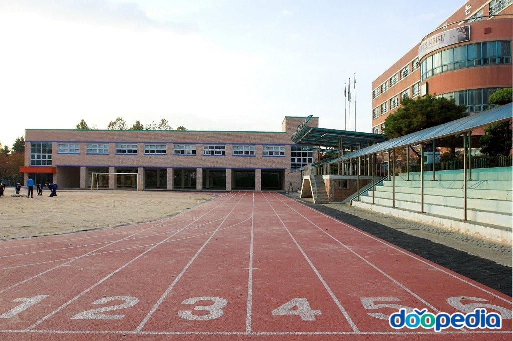 논곡초등학교 - 인천논곡초등학교 운동장트랙