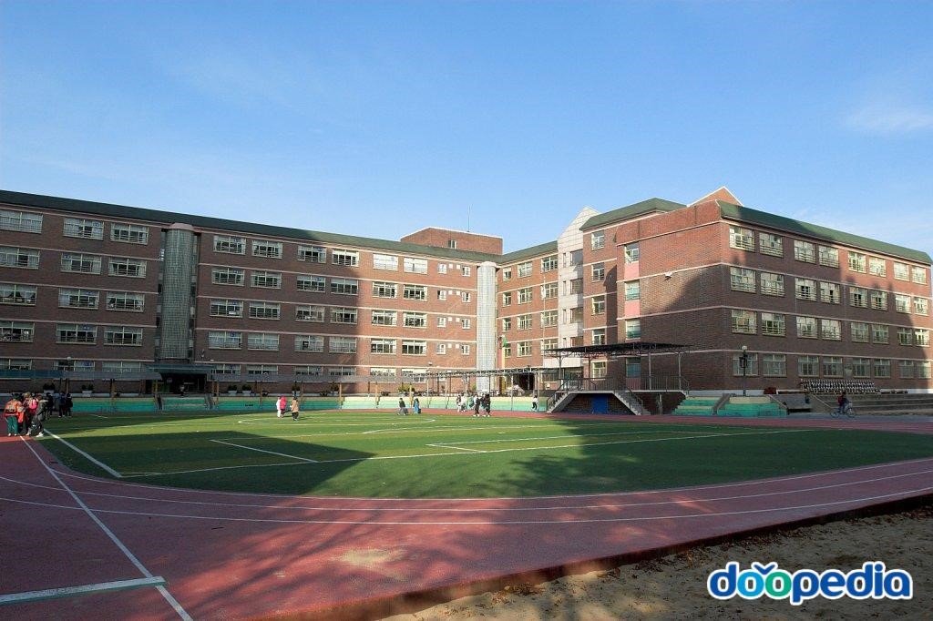 구산초등학교 - 인천구산초등학교 운동장