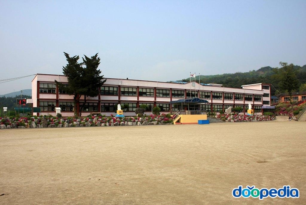 강천초등학교
