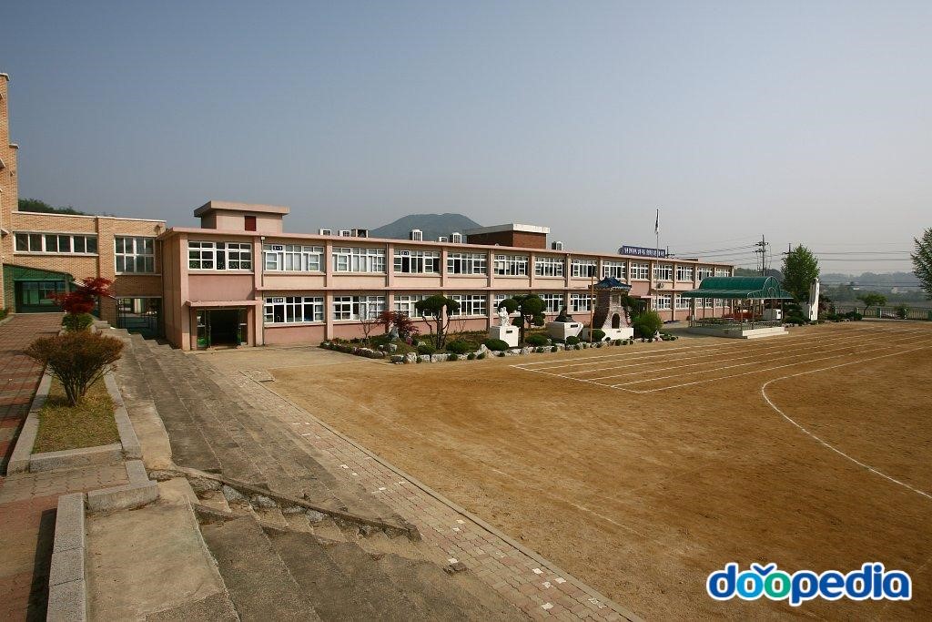 흥업초등학교