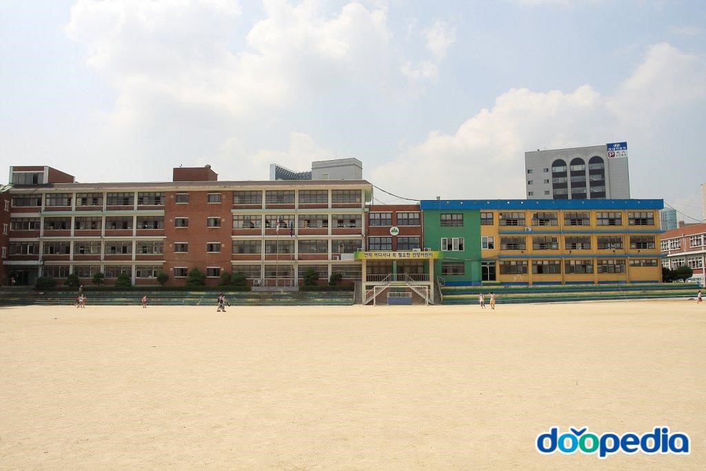 안양초등학교