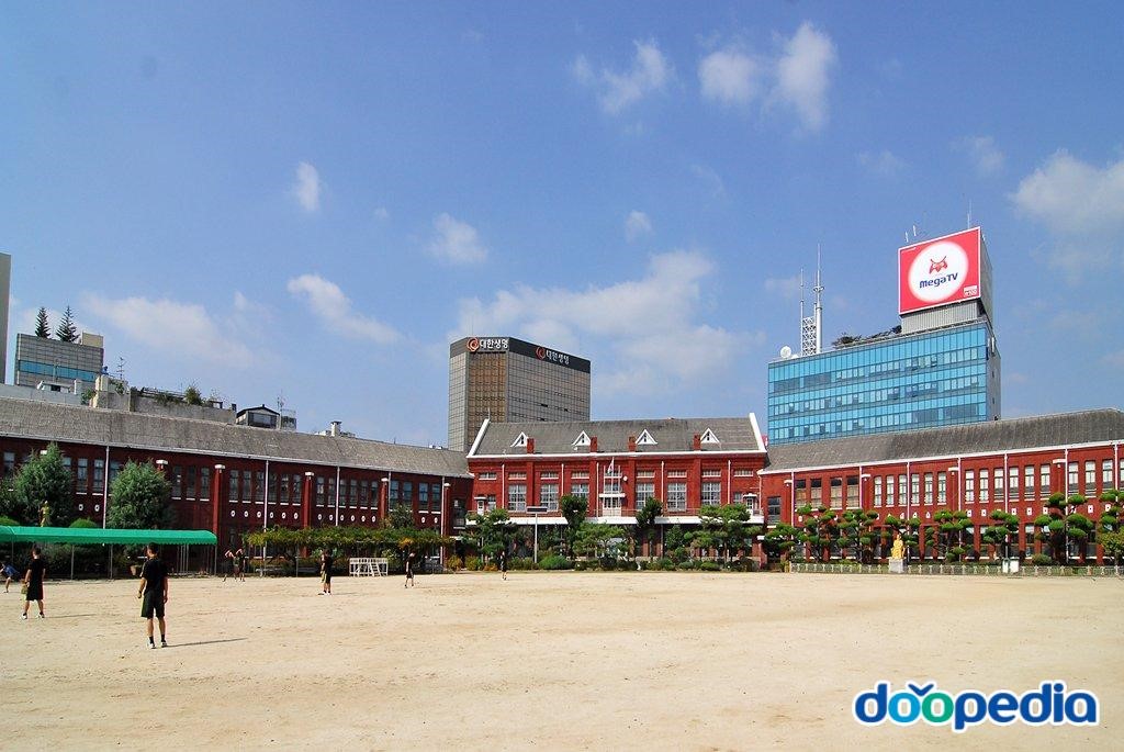 광주중앙초등학교