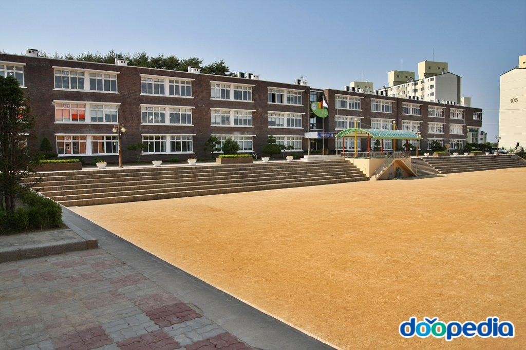 초당초등학교