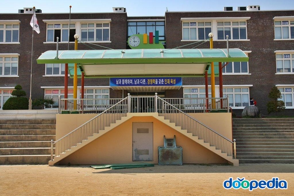 초당초등학교 - 초당초등학교 조회대